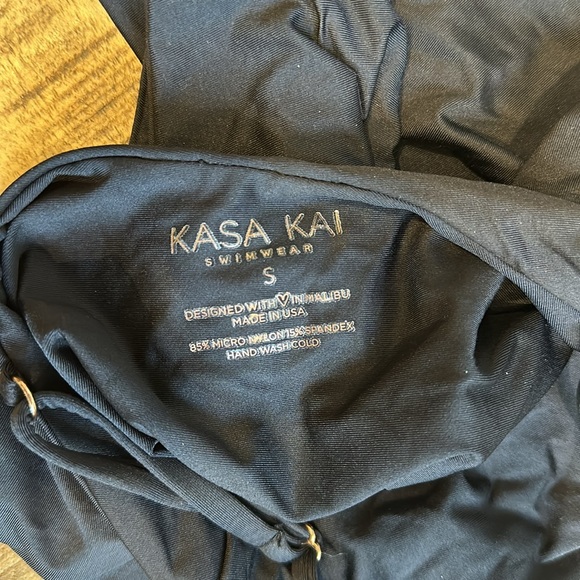 One piece swimsuit - Picture 3 of 4